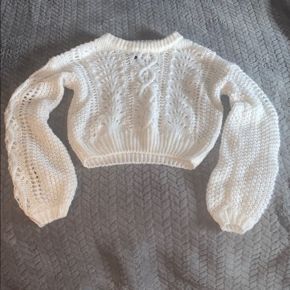 Cropped white sweater!!